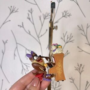 Vintage Looney Tunes Tasmanian She Devil Ornament